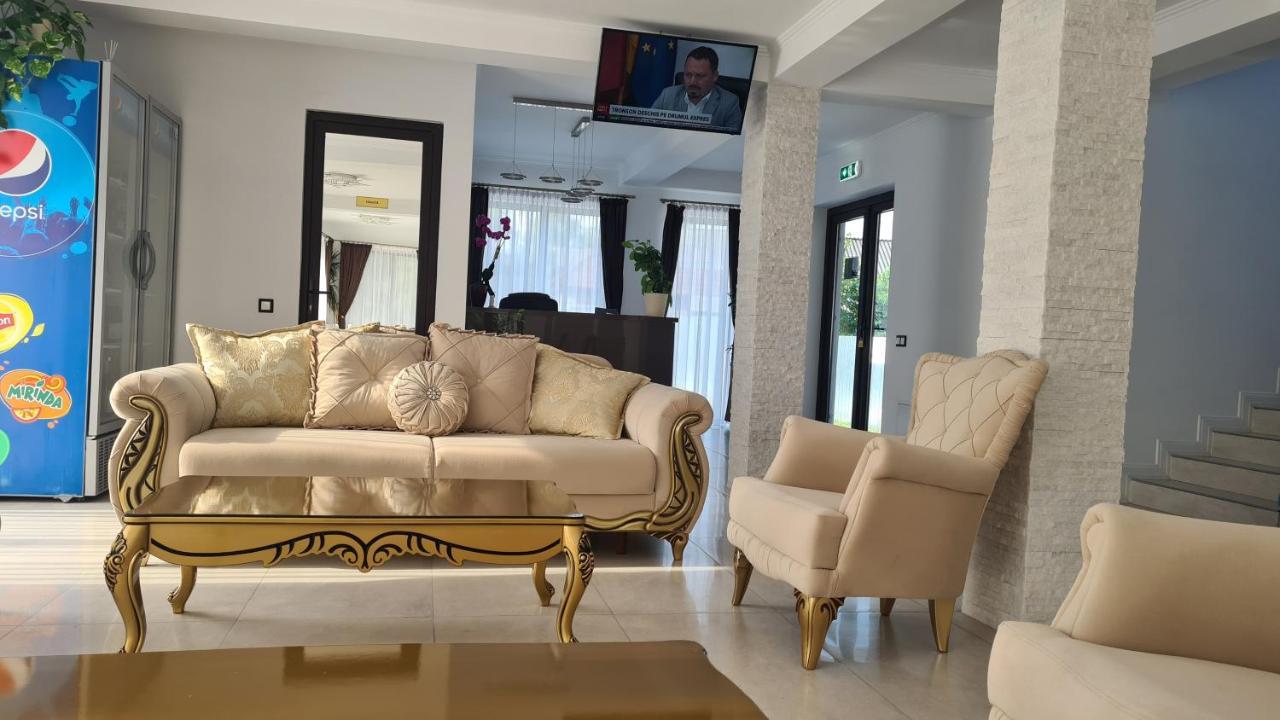 Pensiunea Gold Wellness&Spa Chiscau Exteriér fotografie